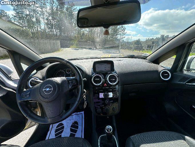 Opel Corsa D — fotografia 4