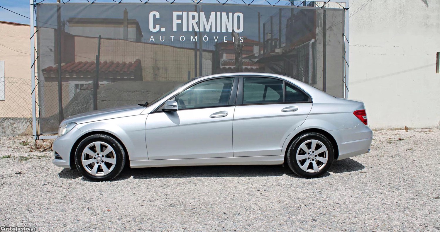 Mercedes-Benz C 220 D — fotografia 18