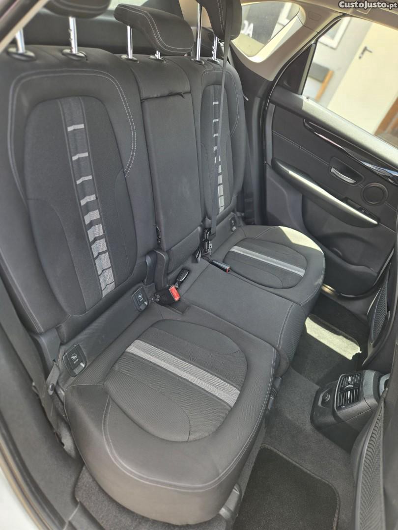 BMW 216 Active Tourer d Advantage — fotografia 5