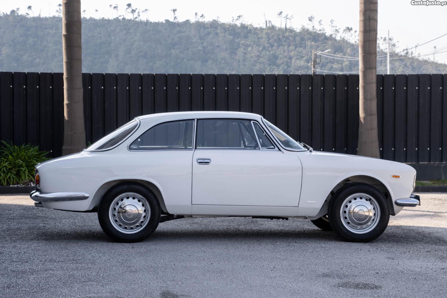 Alfa Romeo Junior GT 1300 SCALINO — photo 5