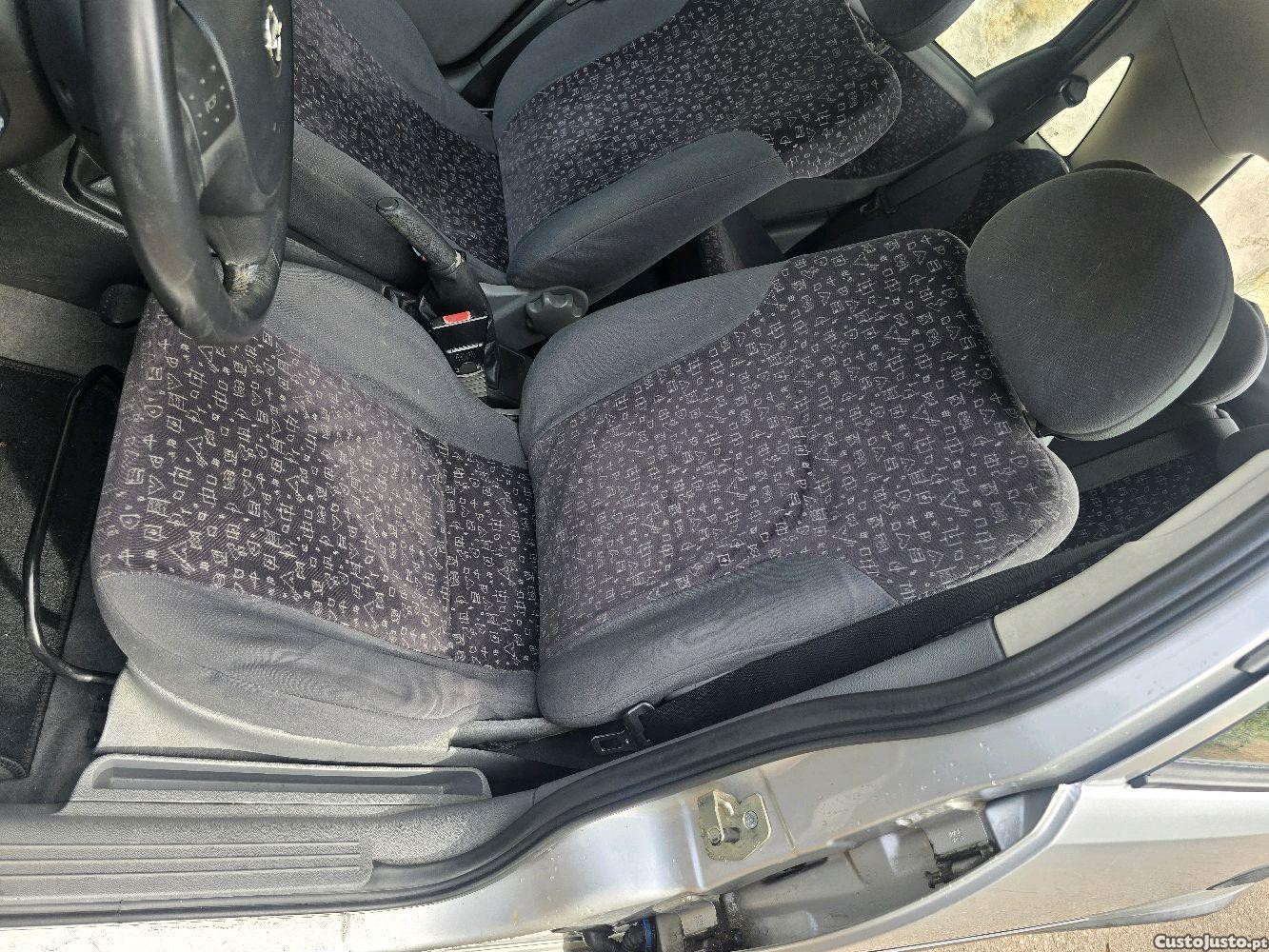Opel Corsa Elegance — fotografia 6