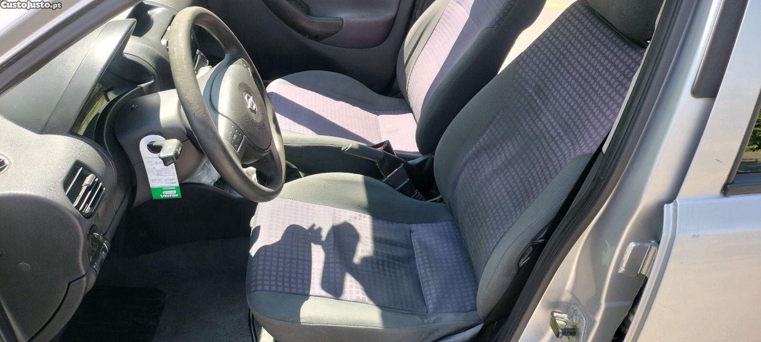Opel Corsa 1.2 — fotografia 6