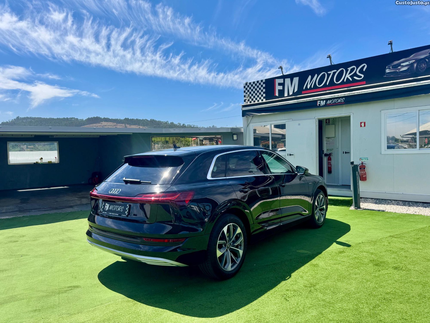 Audi e-tron 55 Advanced — fotografia 17