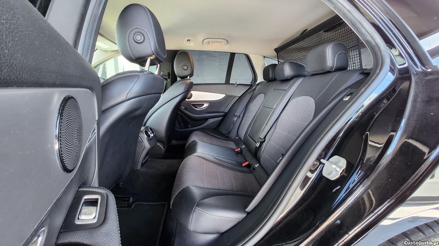 Mercedes-Benz C 350 350 E — fotografia 4