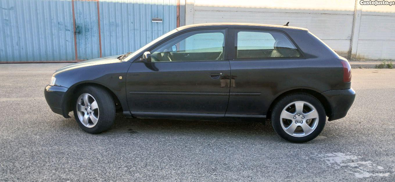 Audi A3 1.8 — fotografia 5
