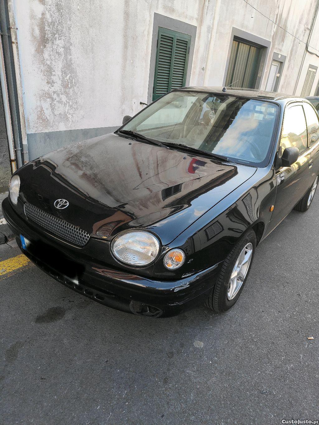 Toyota Corolla 2.0D — fotografia 5