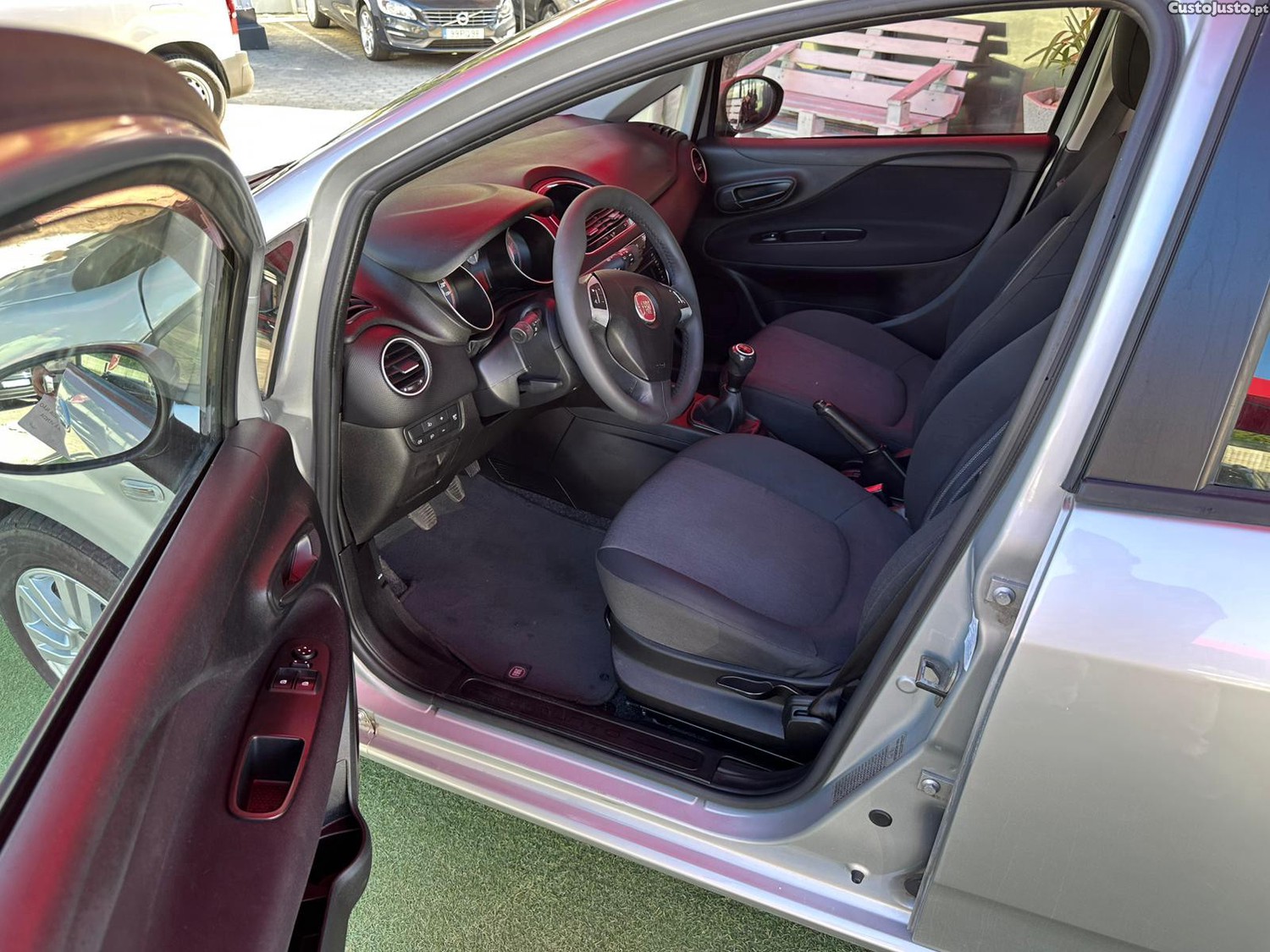 Fiat Punto 1.3 Multijet — fotografia 9