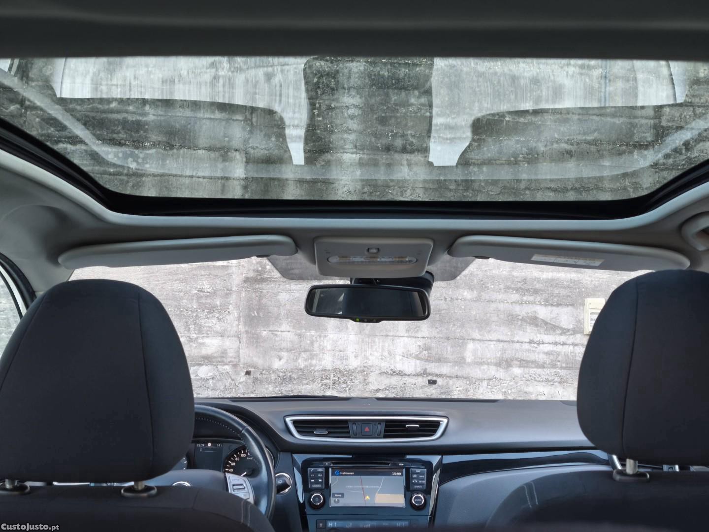 Nissan Qashqai 1.5 dCi N-Connecta — photo 4