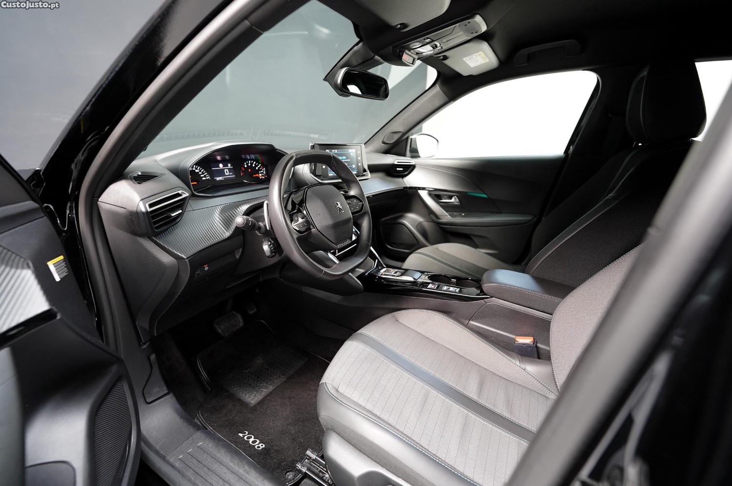 Peugeot 2008 1.2 PureTech Allure Auto. — fotografia 9