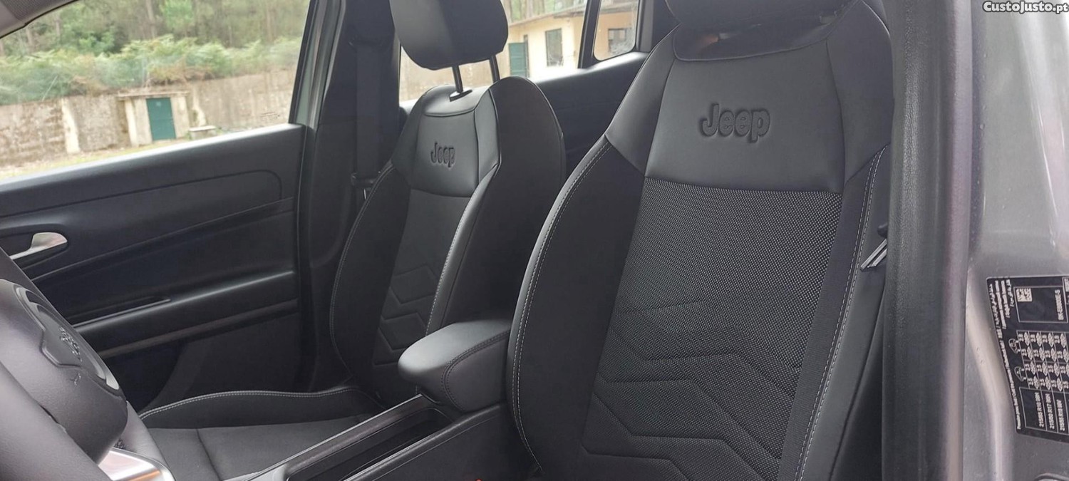 Jeep Avenger 54 kWh Altitude — fotografia 8