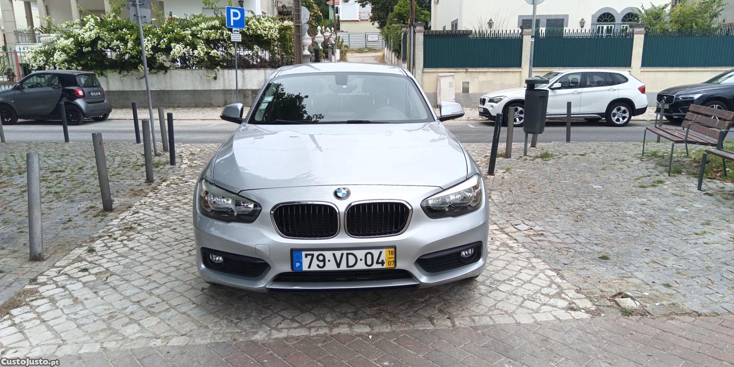 BMW 116 efficient dynamics — fotografia 4