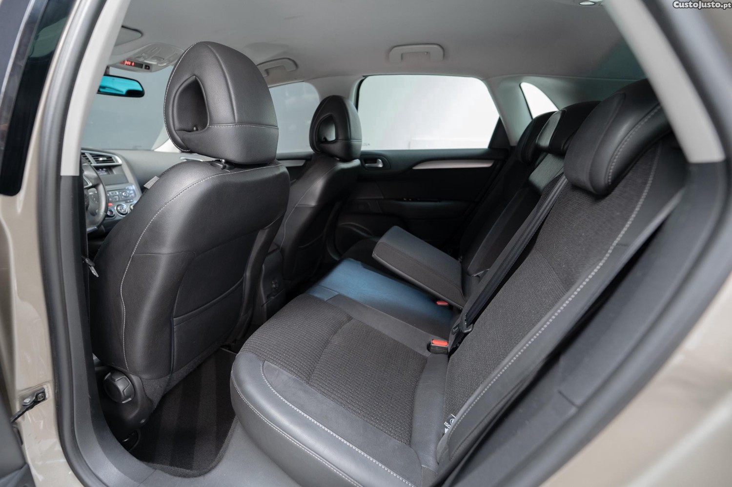 Citroën C4 1.6 HDi Exclusive — fotografia 11