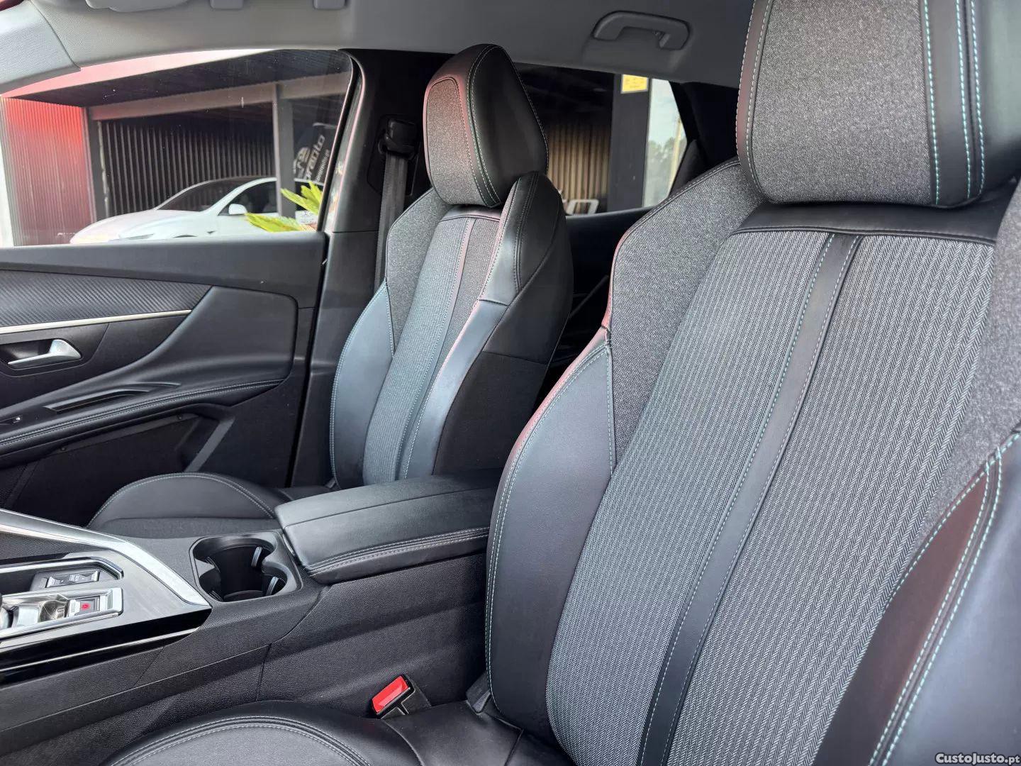 Peugeot 3008 1.6 hybrid allure pack e-eat8 — fotografia 13
