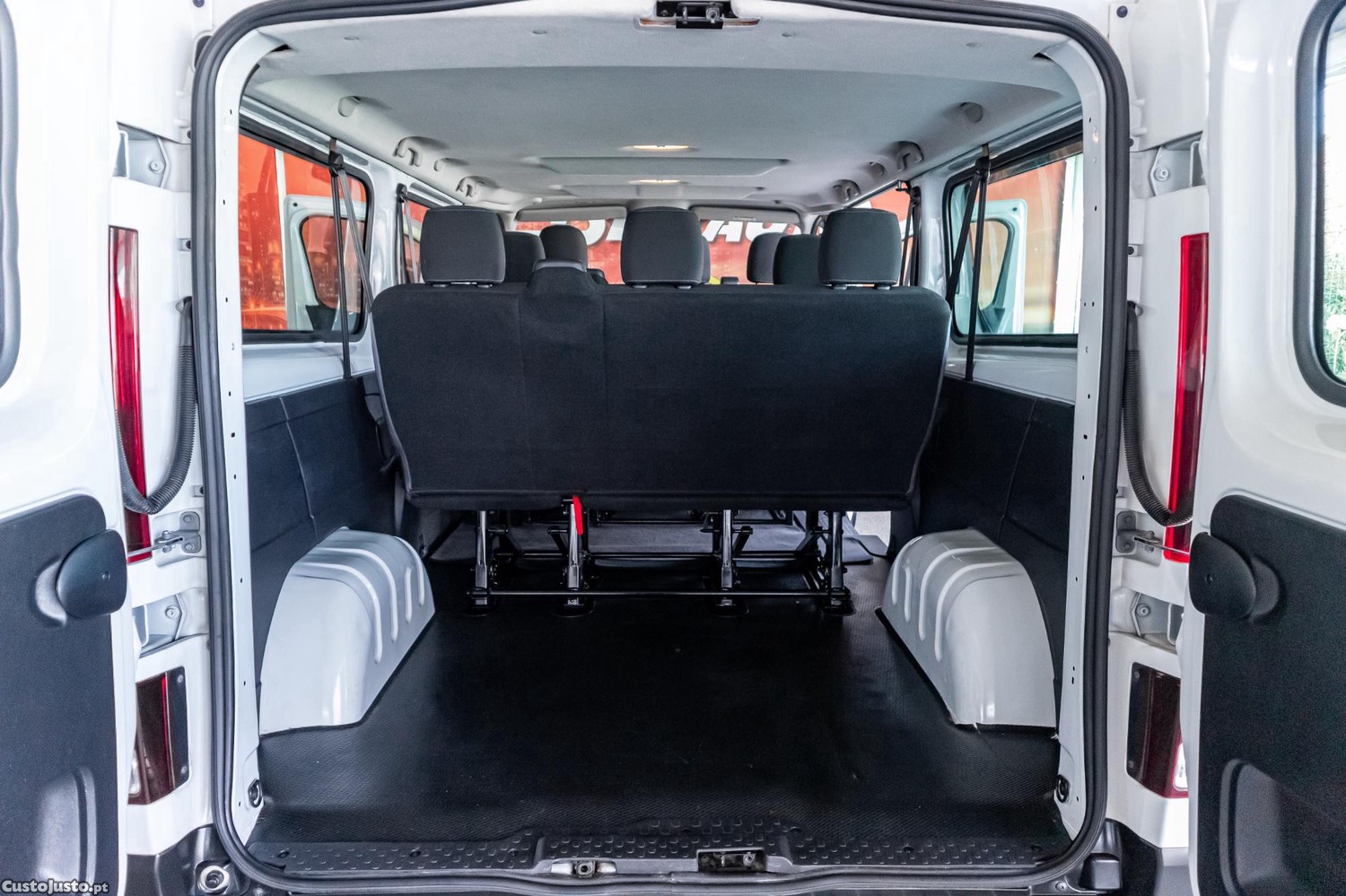 Renault Trafic 2.0 Dci L2H1 9 Lugares — fotografia 5