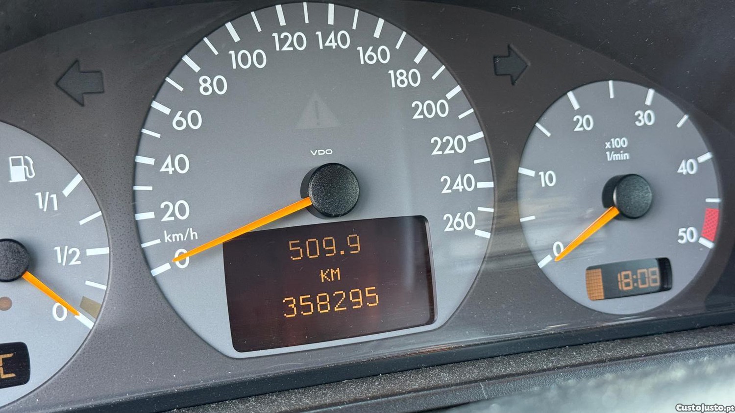 Mercedes-Benz Classe E 270 Cdi (210 216) — fotografia 6