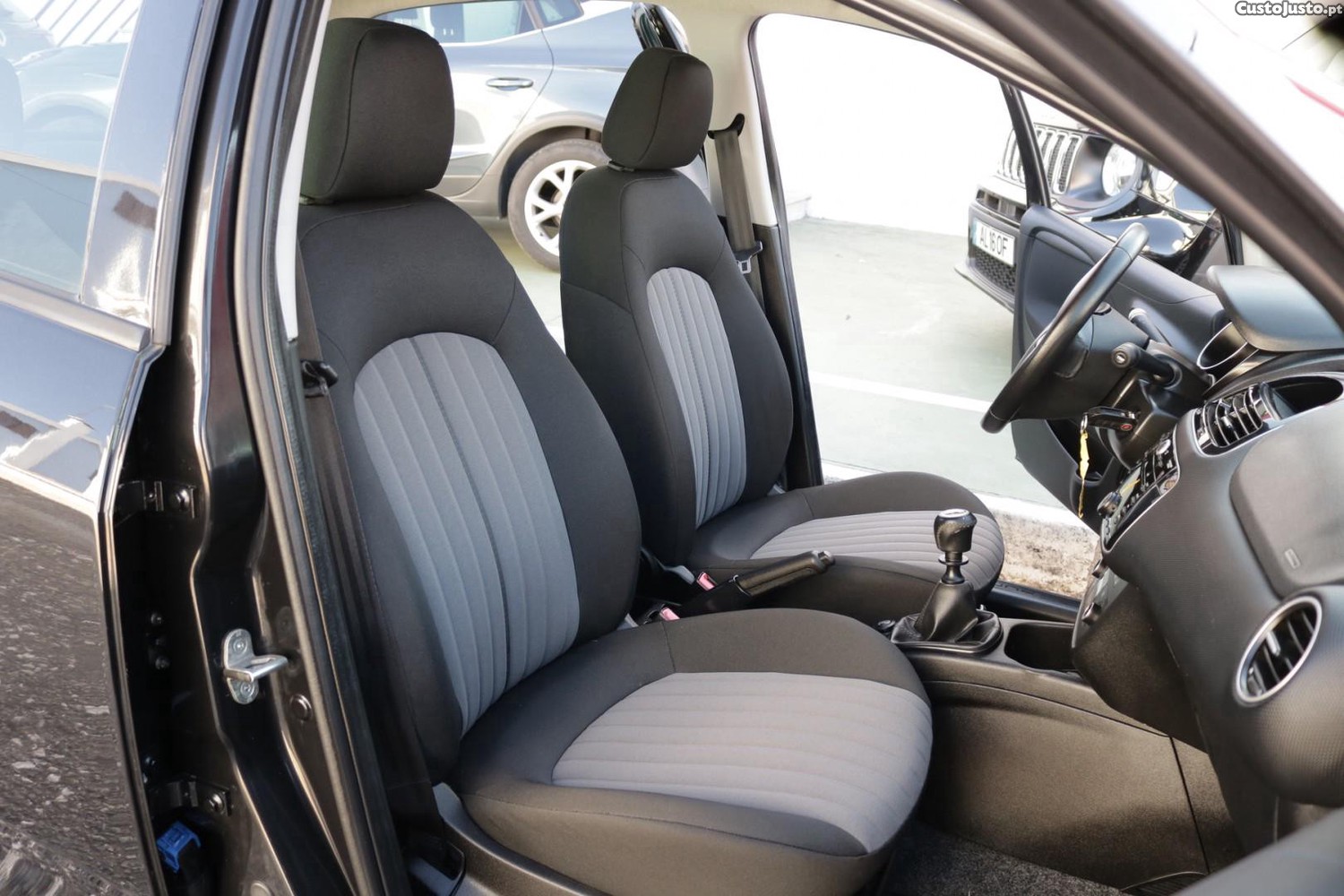 Fiat Punto 1.2 Easy S&S — fotografia 37