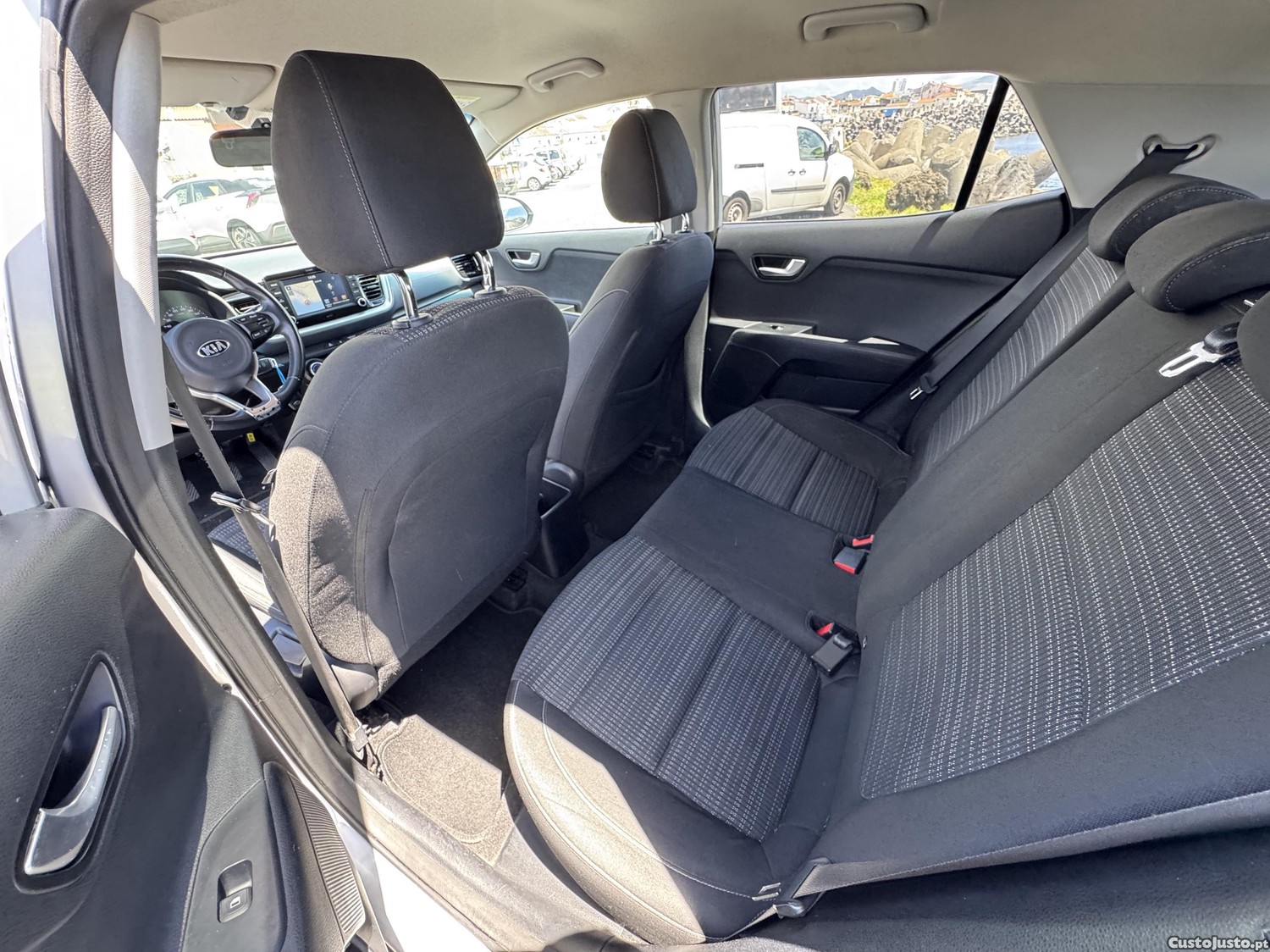 Kia Stonic 1.0 — fotografia 2