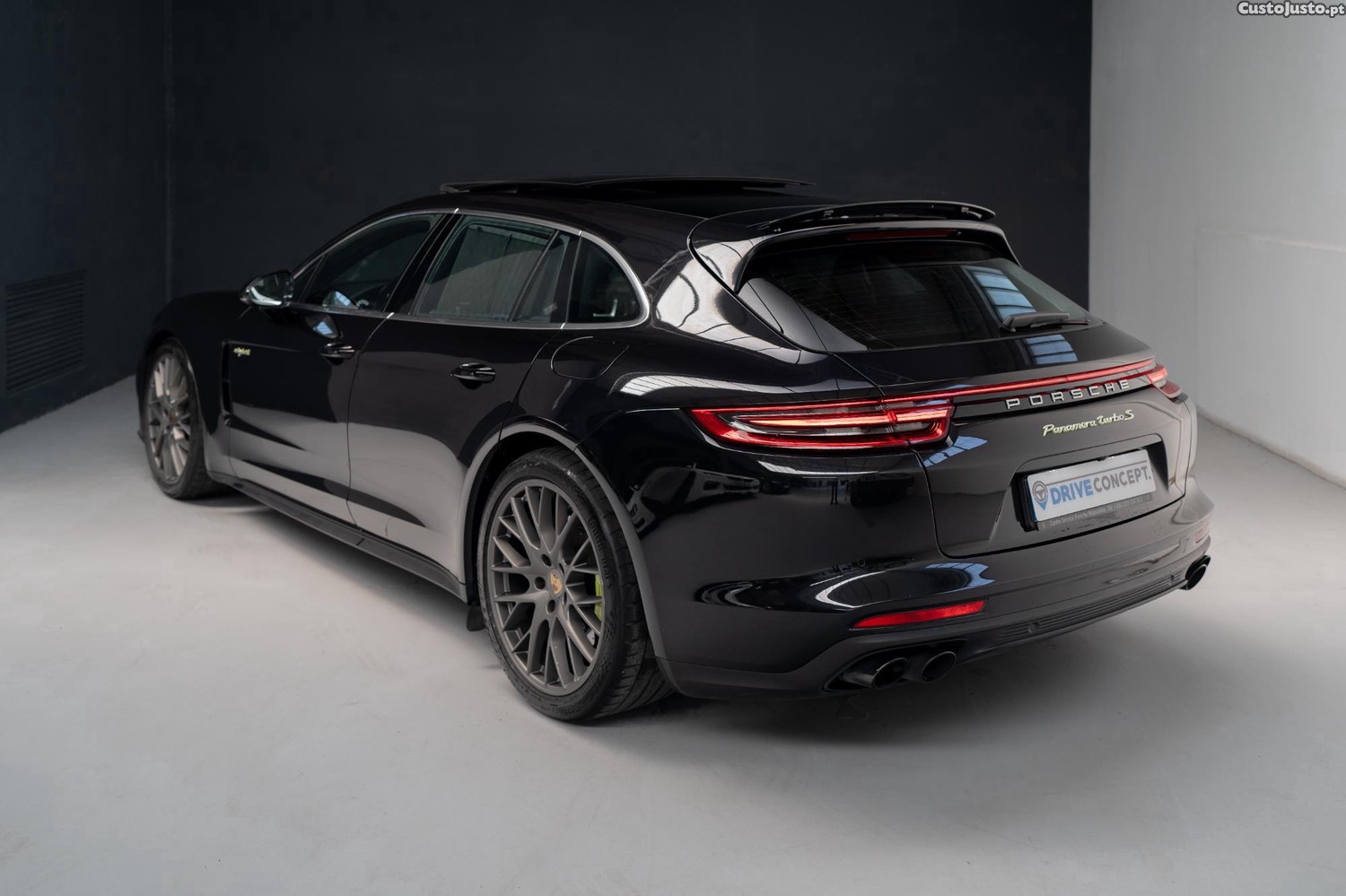 Porsche Panamera Sport Turismo Turbo S E-Hybrid — fotografia 3