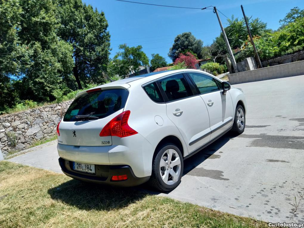 Peugeot 3008 1.6 E-HDI 112CV DIESEL — fotografia 5