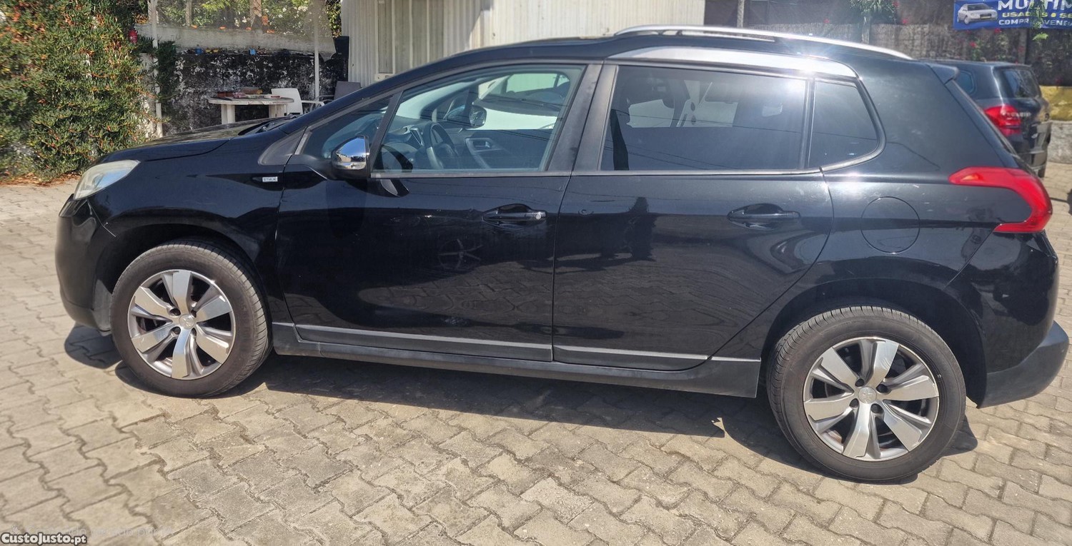 Peugeot 2008 1.6 BlueLine HDi Allure. — fotografia 6
