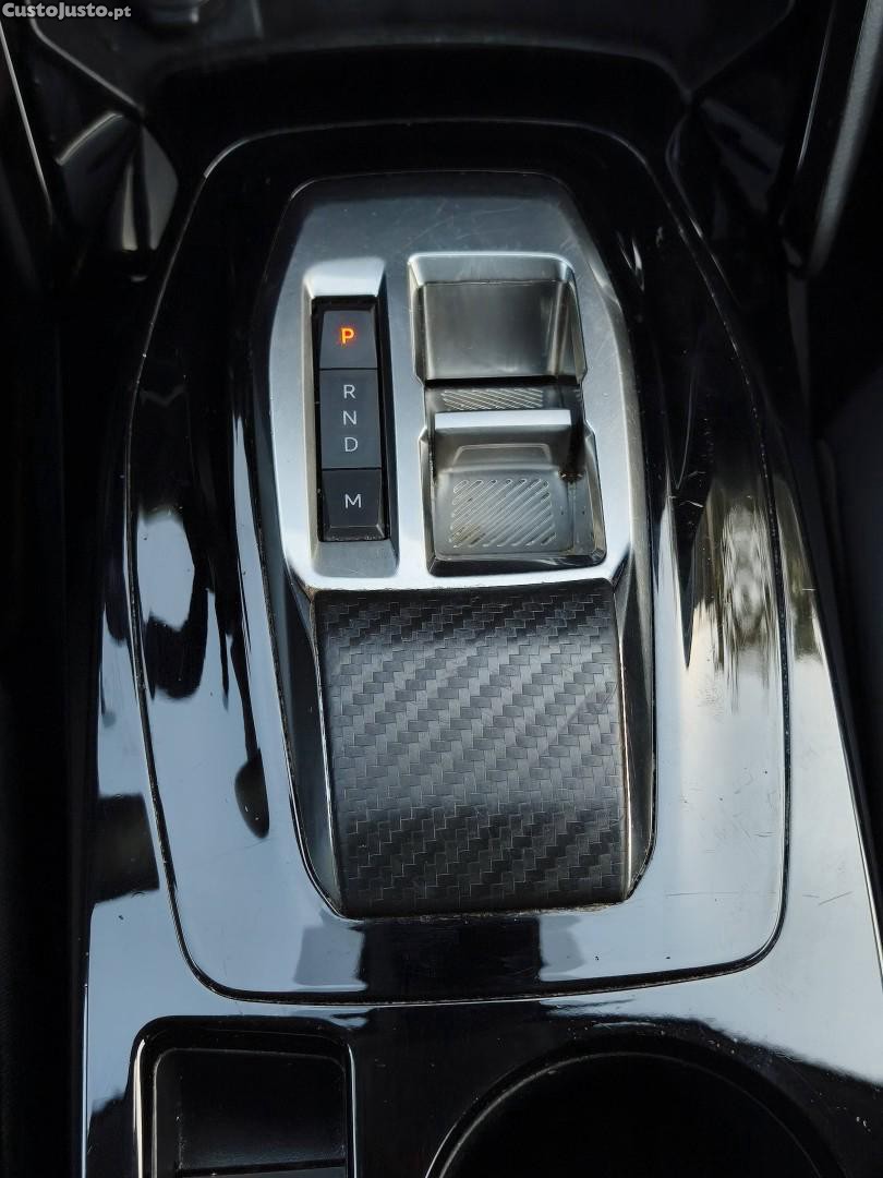 Peugeot 208 PureTech 100 EAT8 Allure — photo 5