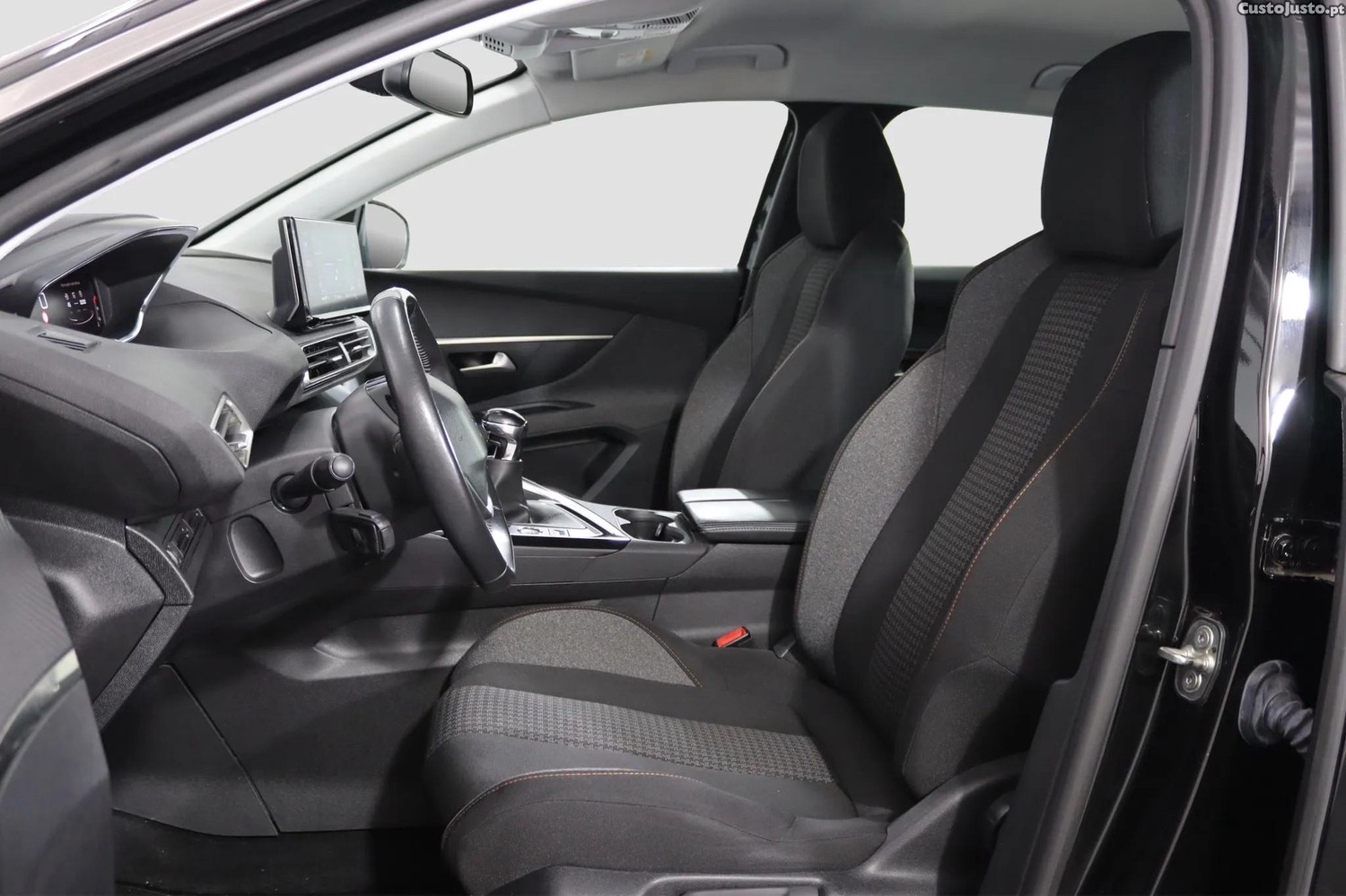 Peugeot 3008 -1.2 PureTech Active Business — photo 4