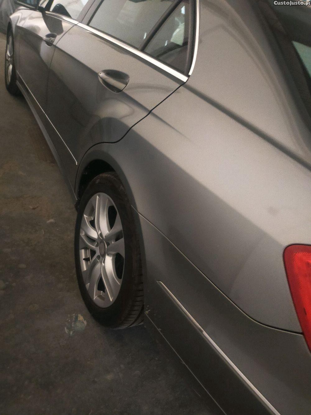 Mercedes-Benz E 220 Avantgarde — photo 5