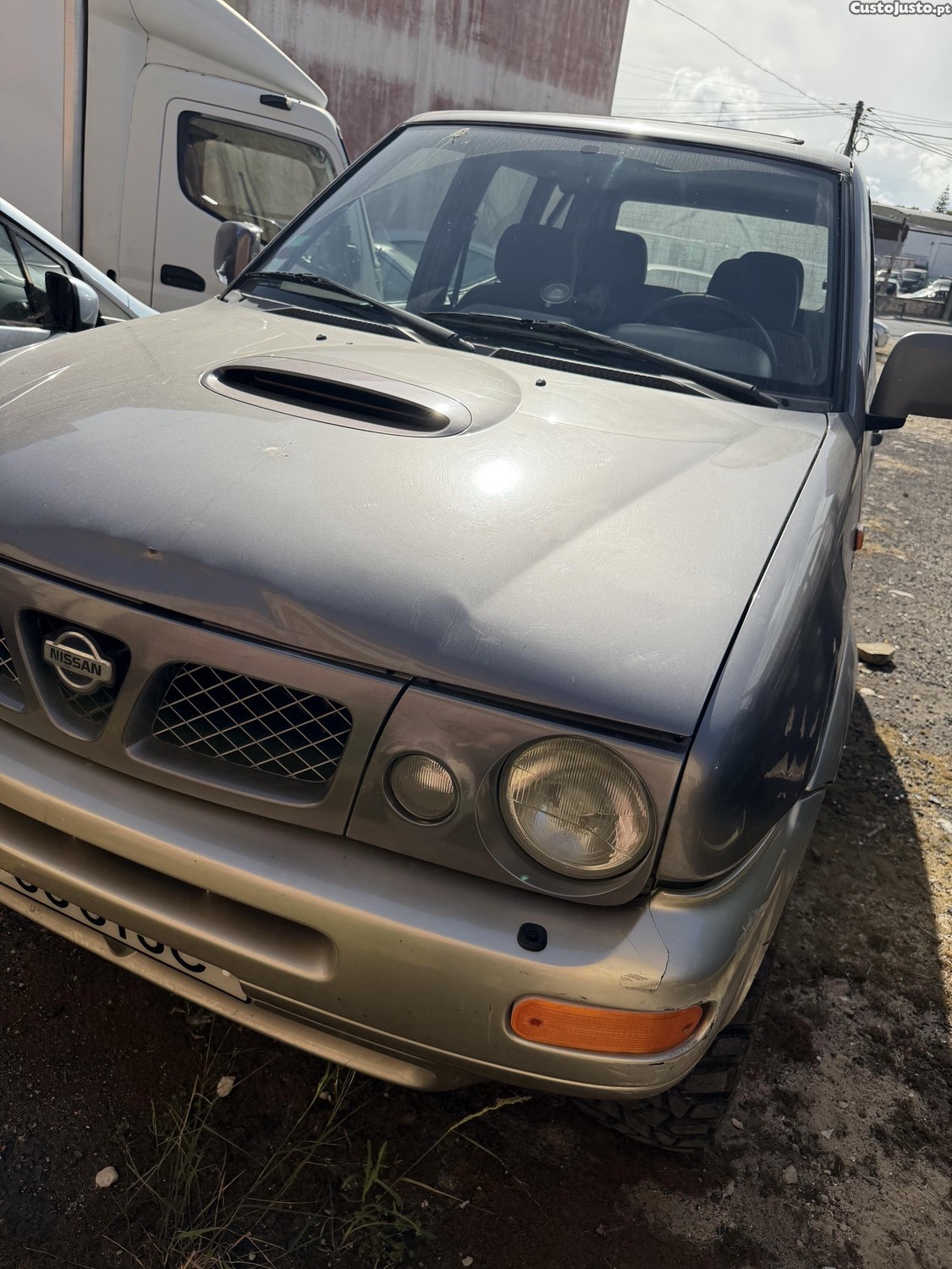 Nissan Terrano 2.7tdi SE — photo 2