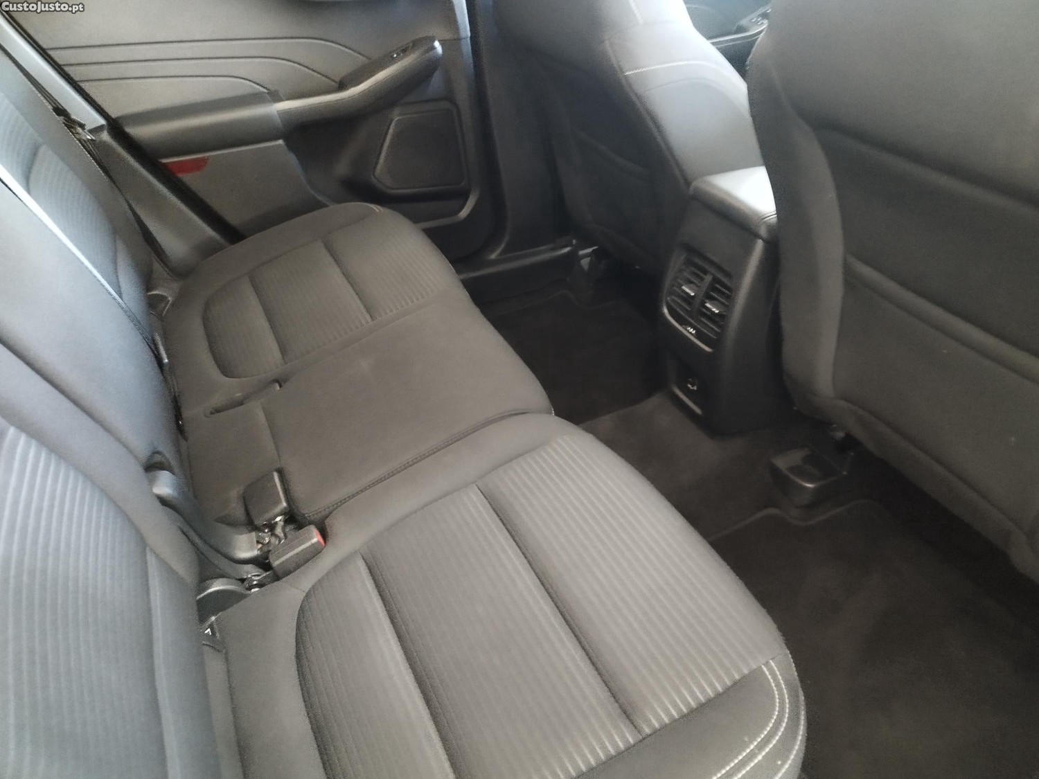 Ford Kuga 1.5 tdci ecoblue — fotografia 7