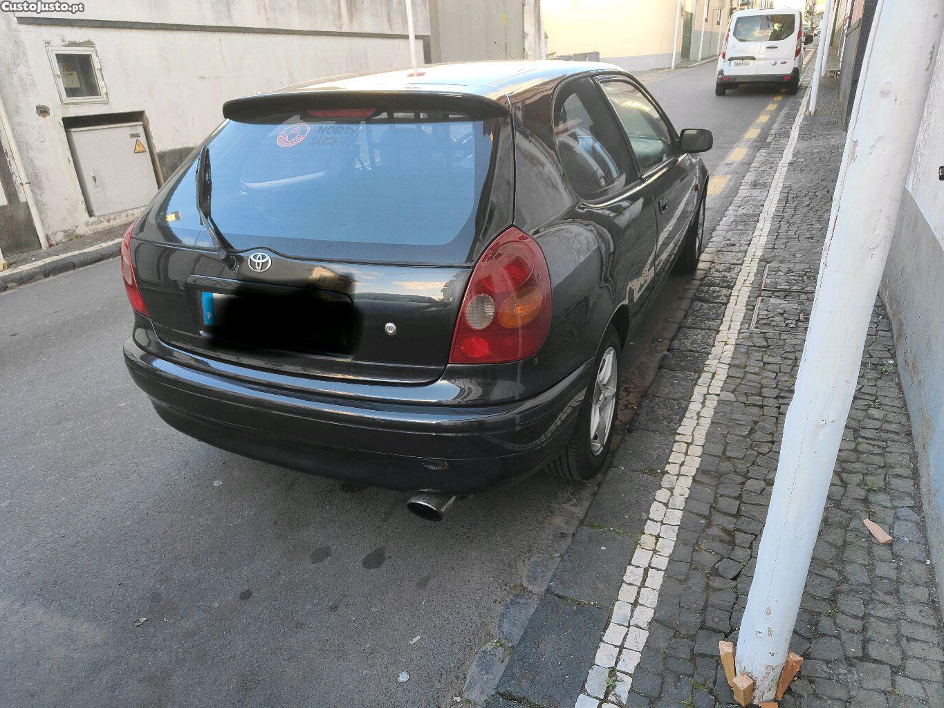 Toyota Corolla 2.0D — fotografia 4