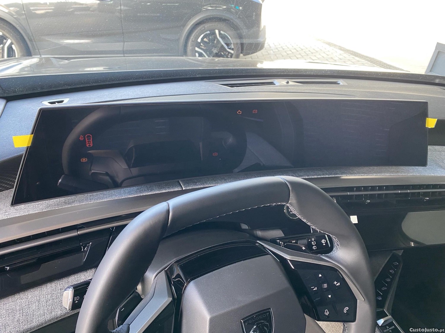 Peugeot 5008 1.2 Hybrid Allure e-DCS6 — fotografia 10