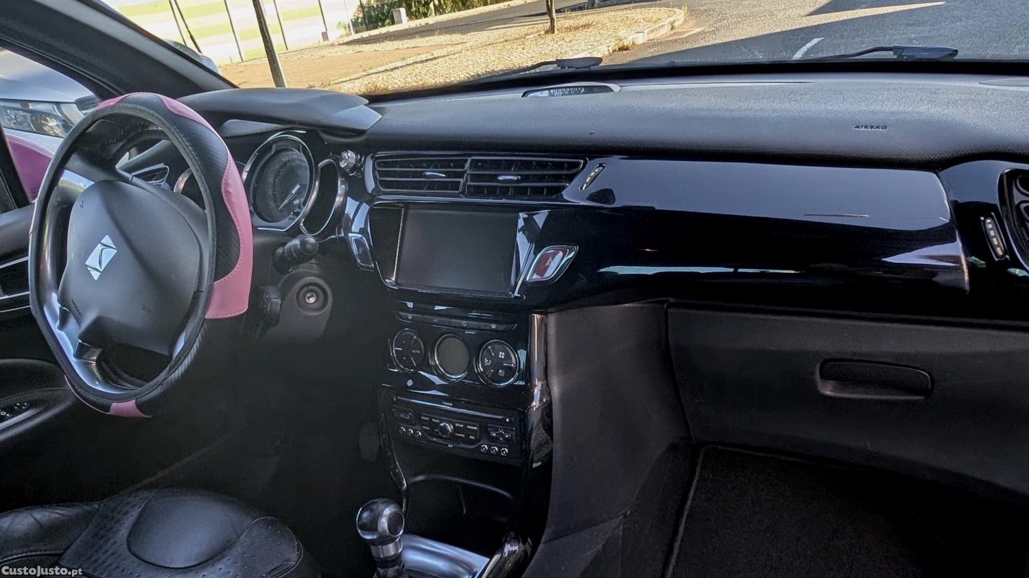 Citroën DS3 Pequeno citadino — photo 3