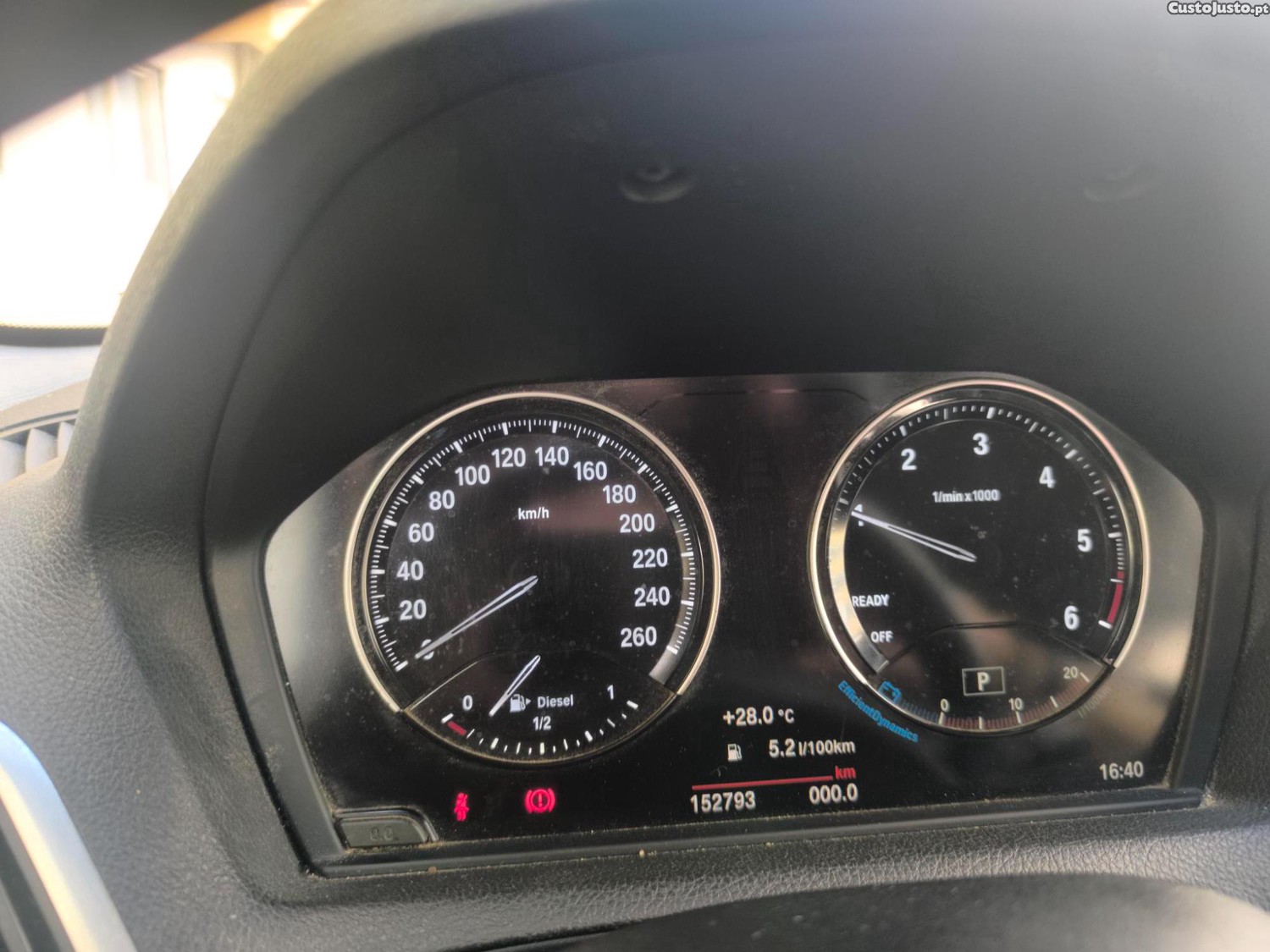 BMW 116 d Line Sport Auto — fotografia 4
