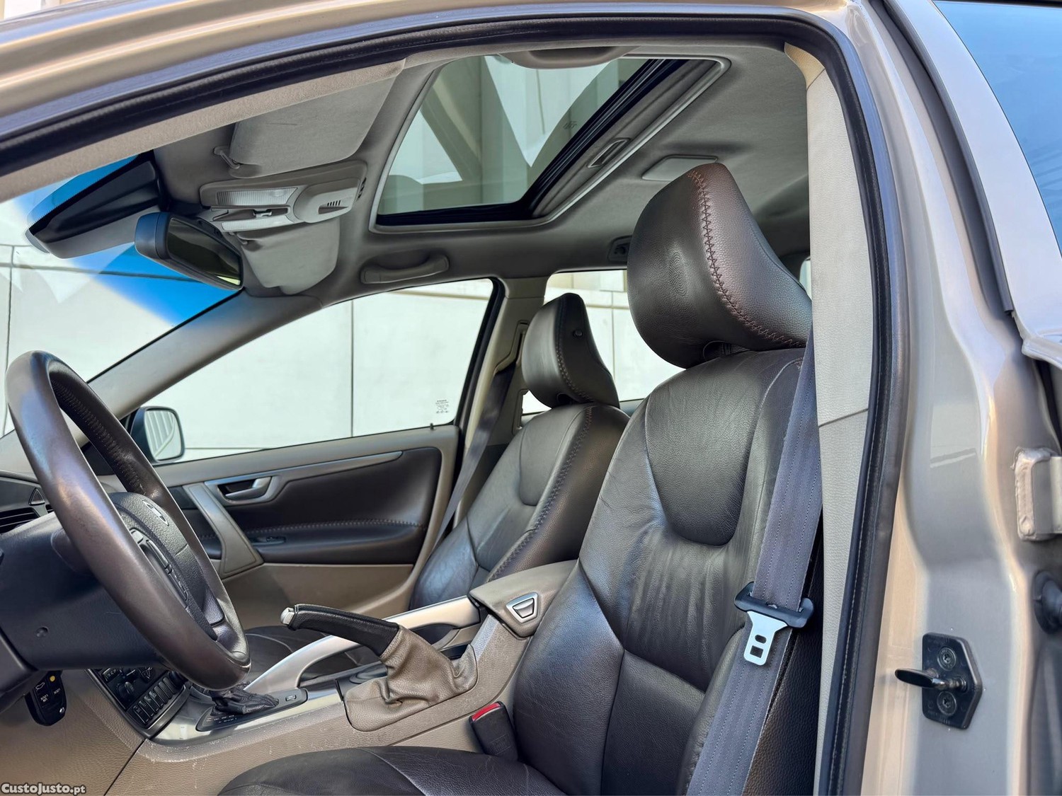Volvo XC 70 2.4 D5 AWD — fotografia 7