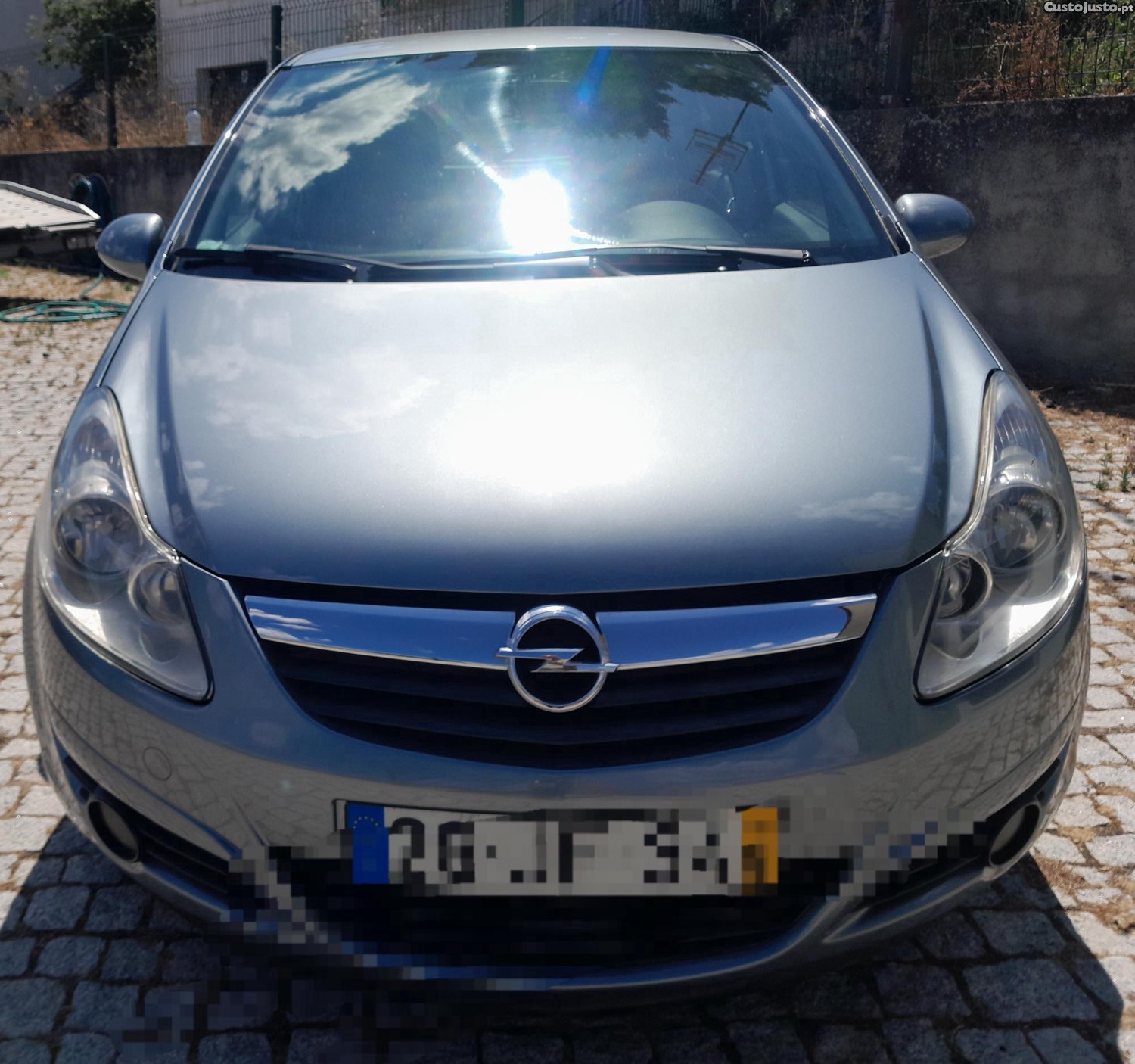 Opel Corsa 1.3cdti — fotografia 2