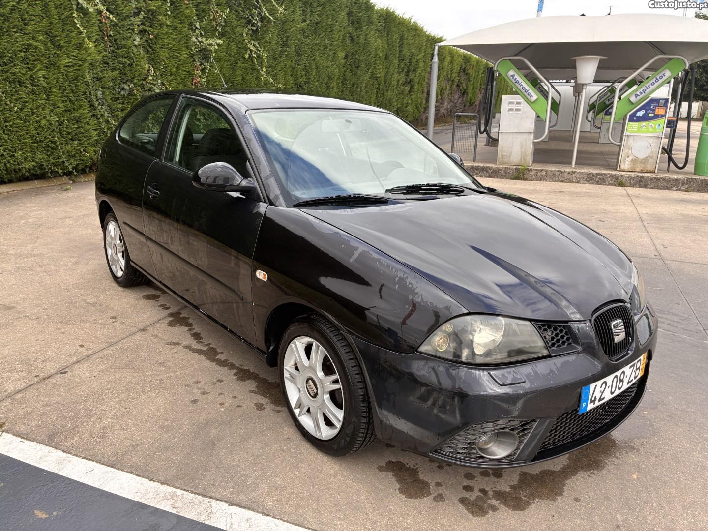 SEAT Ibiza 1.4 TDi Reference — fotografia 5