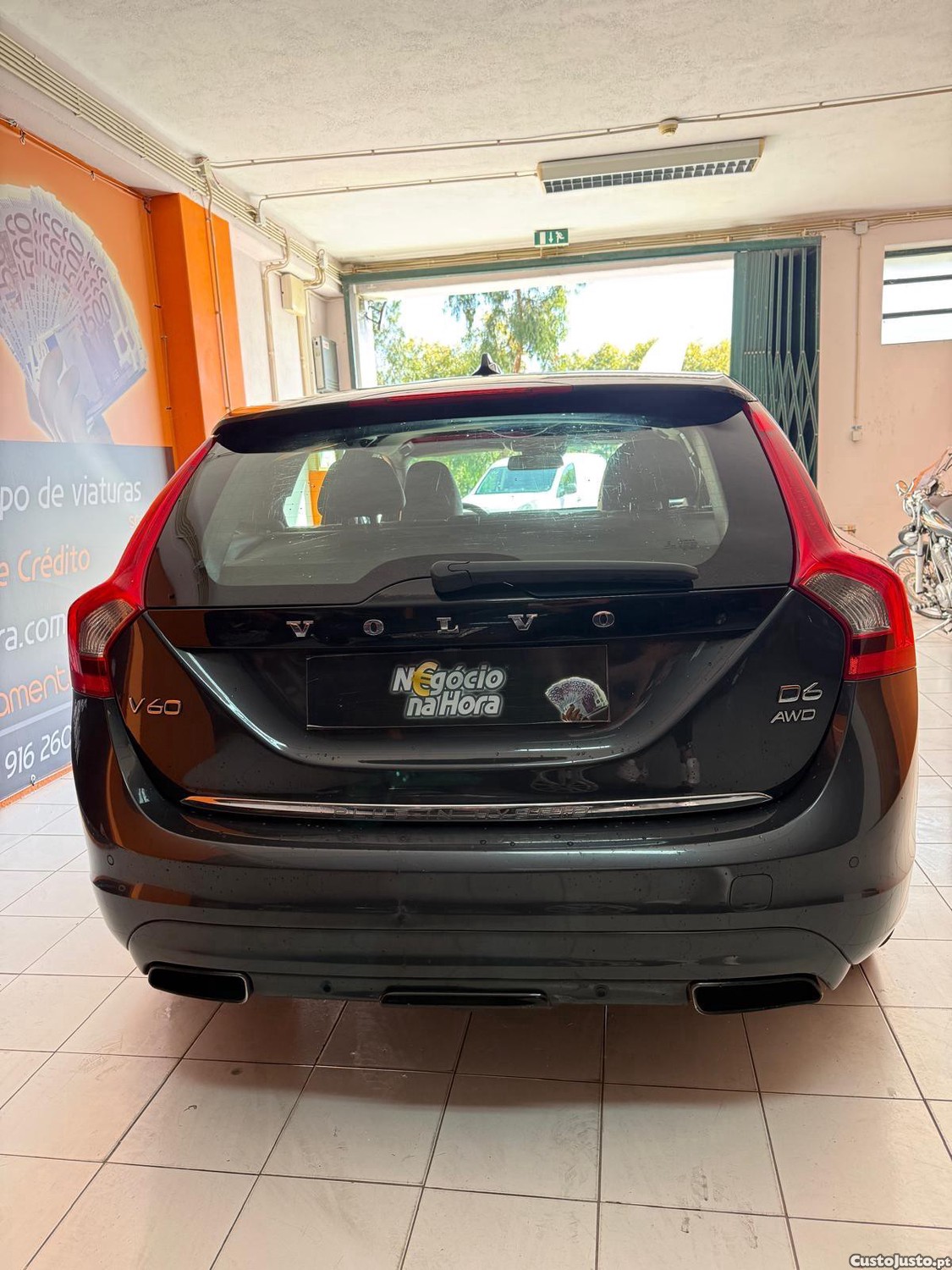 Volvo V60 D6 AWD GEARTRONIC PLUG-IN — photo 5