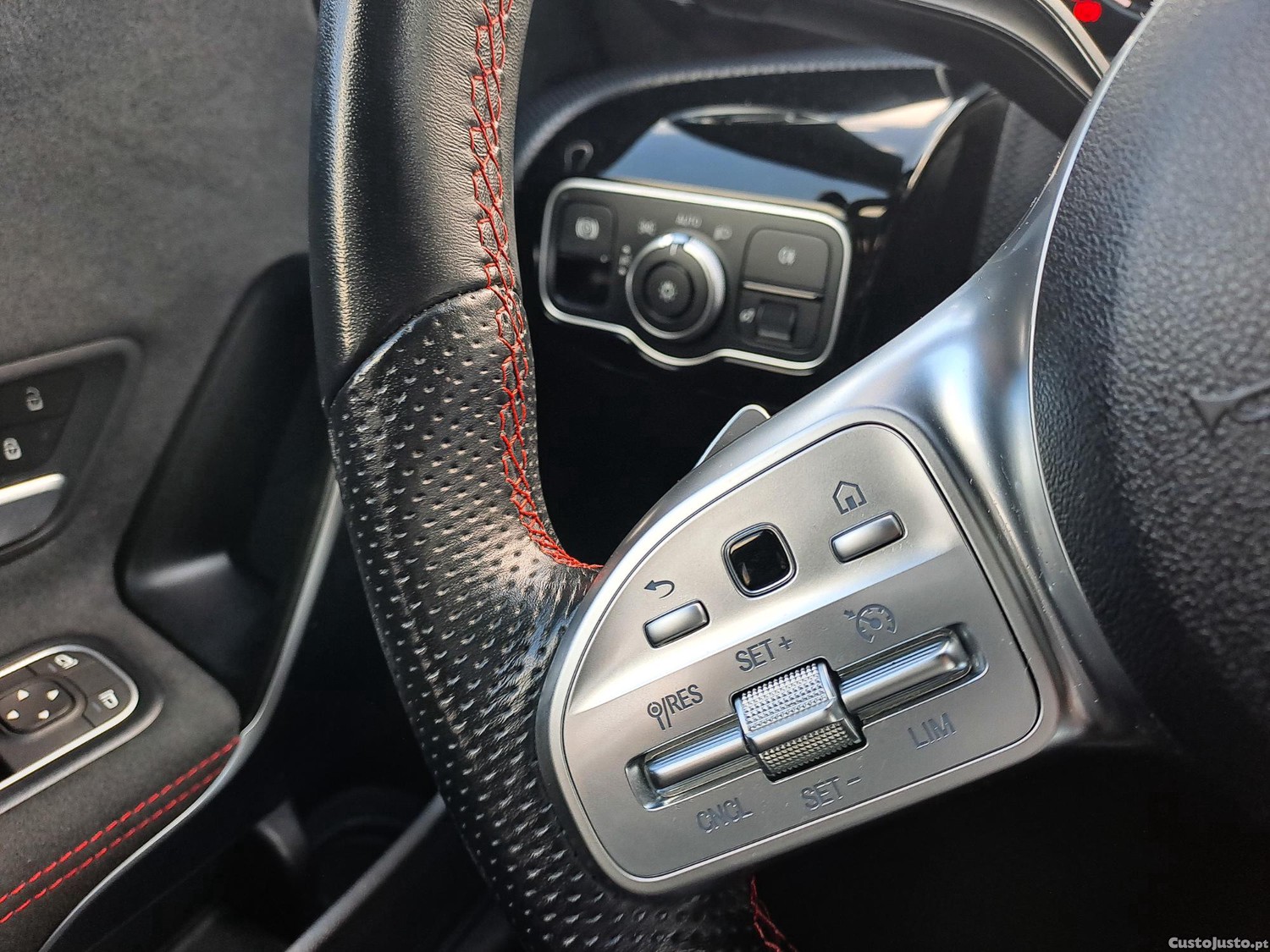 Mercedes-Benz A 200 7G-DCT AMG LINE 163CV GASOLINA 2019 — fotografia 7