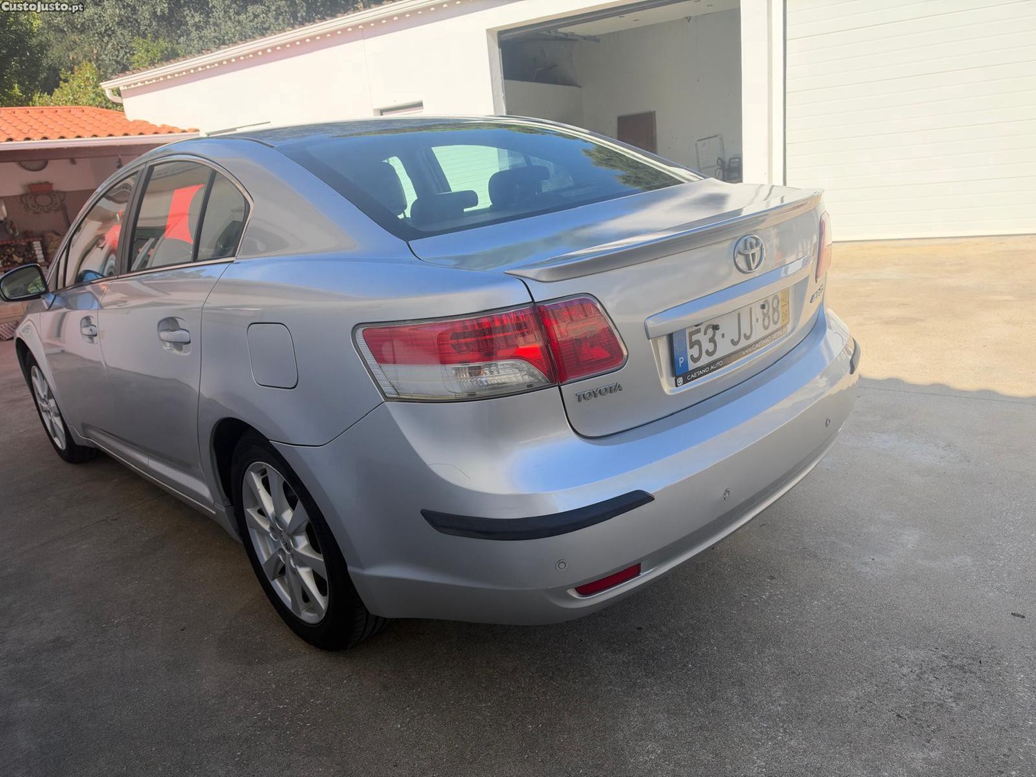 Toyota Avensis 2.0 D- 4D — photo 4