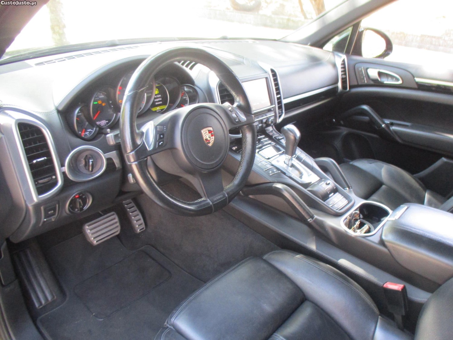 Porsche Cayenne S Hybrid — fotografia 9