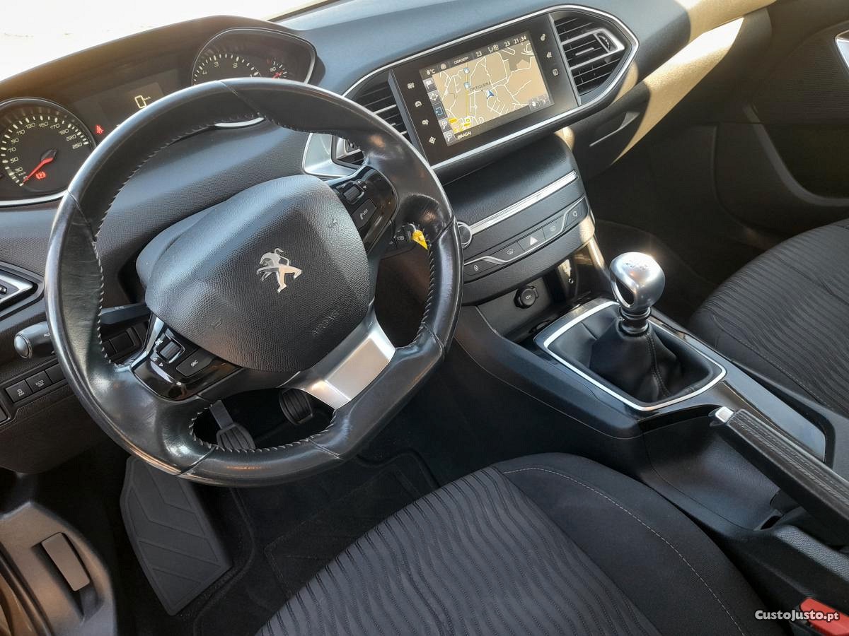 Peugeot 308 1.6 Hdi 120 cv Active — fotografia 4