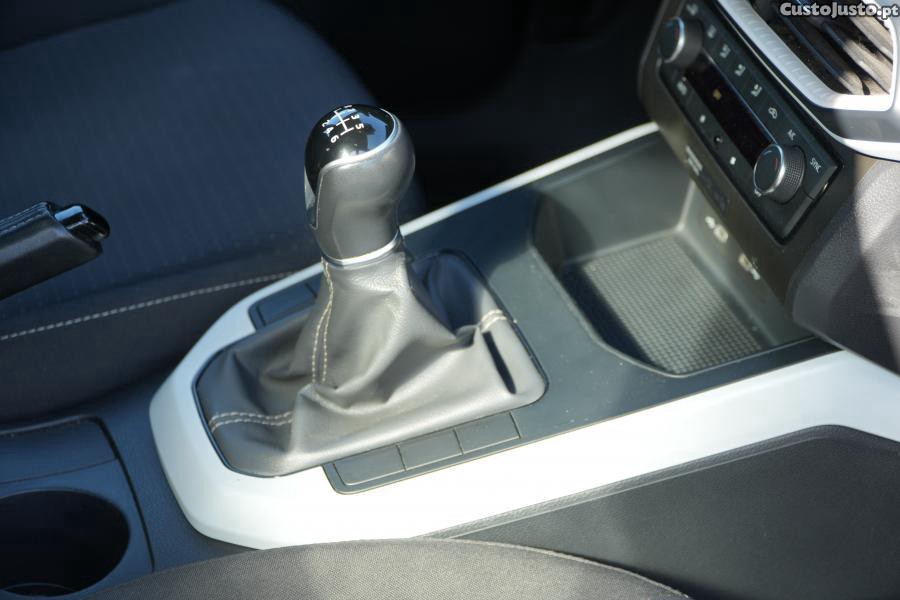 SEAT Arona 1.0 TSI Style — fotografia 3