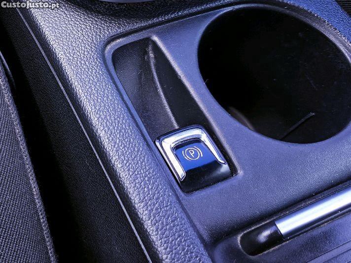 Opel Astra GTC — fotografia 2