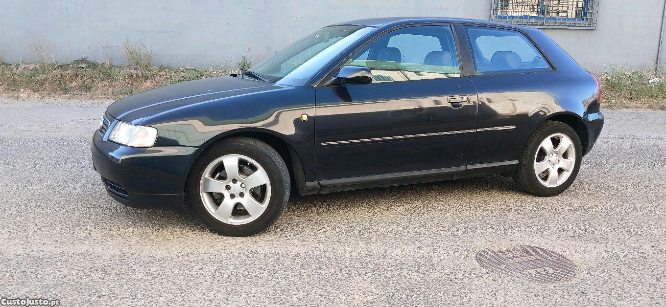 Audi A3 1.8 — fotografia 3