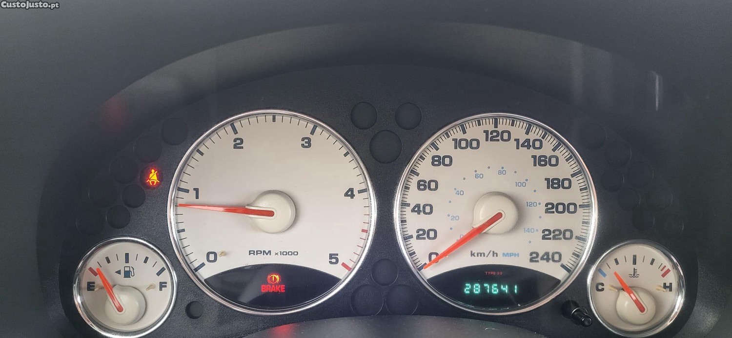Jeep Cherokee () KJ Liberty 2.5 CRD 143 cv — fotografia 7