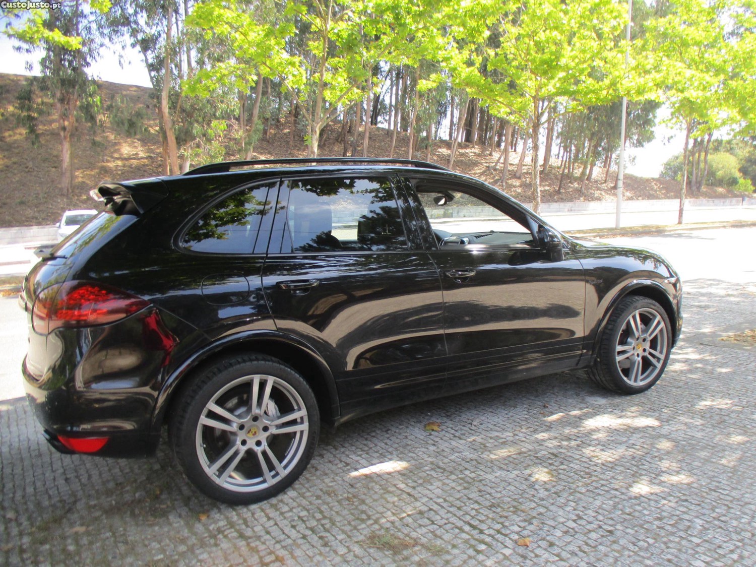 Porsche Cayenne S Hybrid — fotografia 5