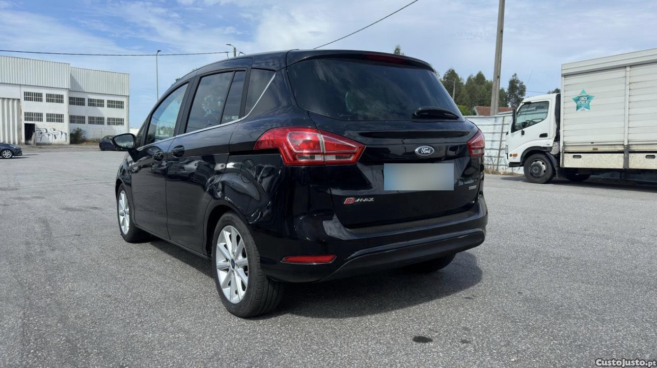 Ford B-Max 1.0 Ecoboost 125 Cvdo ano 2015 Monovolume — fotografia 9