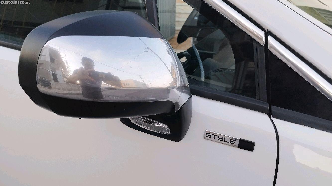 Peugeot 3008 style 1.6 Hdi — fotografia 5