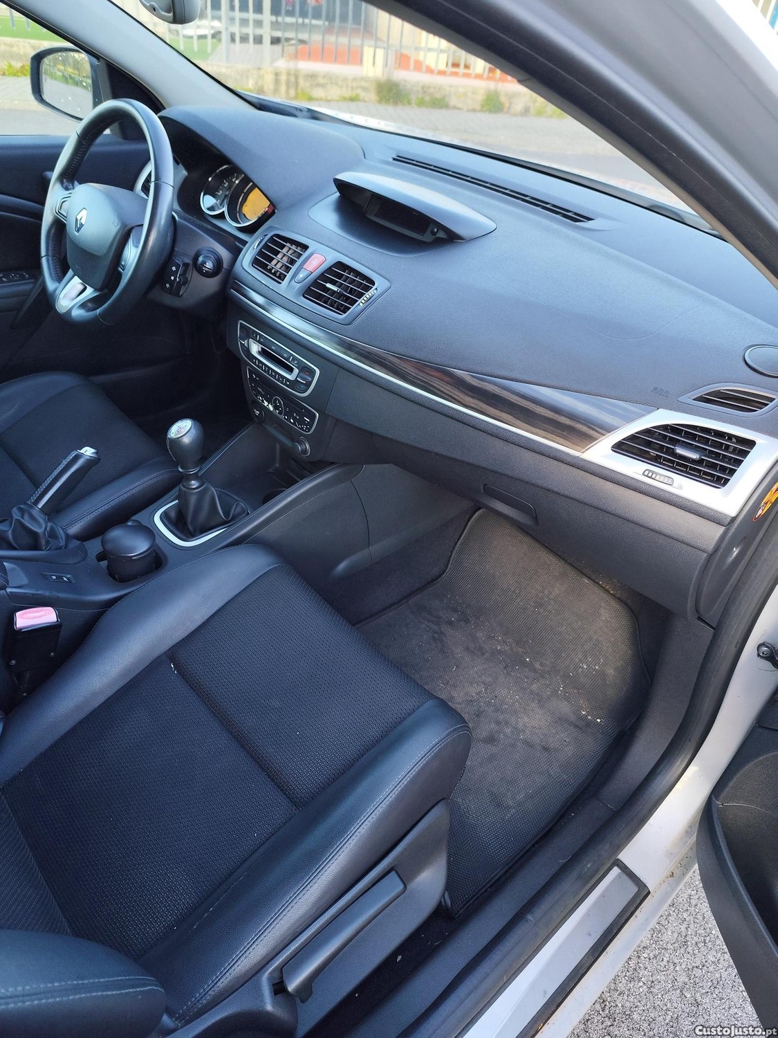 Renault Mégane 1.5DCI — fotografia 3