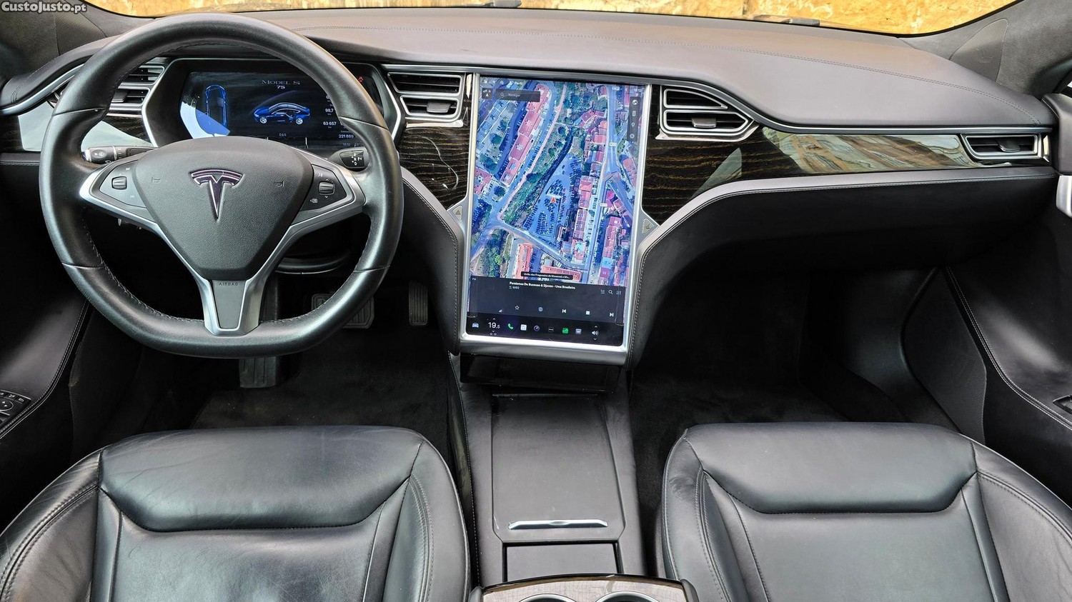 Tesla Model S 75 — fotografia 18